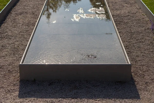 Utomhus Parc Södra Tyskland Barock Statyett Visar Sig Speglade Vattenbehållaren — Stockfoto