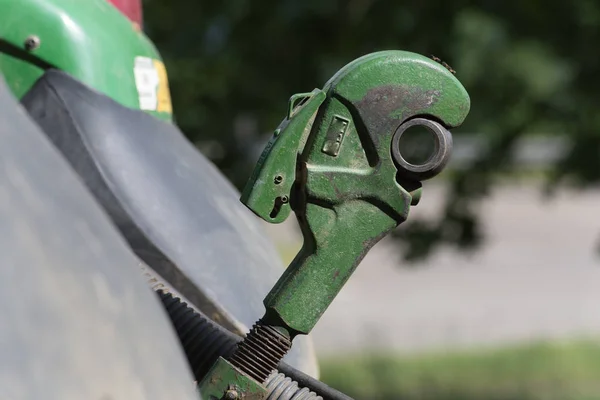 Einem Sonnigen Junitag Süddeutschland Ländlichen Raum Sieht Man Maschinen Räder — Stockfoto