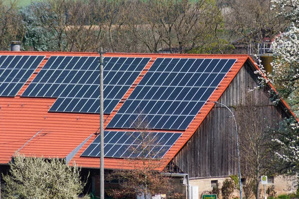 Painéis Solares Telhado Casa Sul Alemanha — Fotografia de Stock