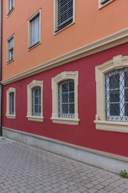 kapı ve pencere eşiği ya da bir şehir Güney Almanya Münih ve stuttgart yakınındaki binaların süsler cepheler