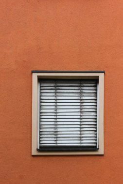 kapı ve pencere eşiği ya da bir şehir Güney Almanya Münih ve stuttgart yakınındaki binaların süsler cepheler