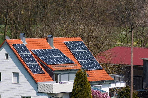 Painéis Solares Telhado Casa Sul Alemanha — Fotografia de Stock