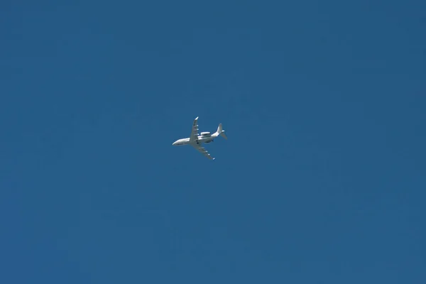 Aviones Volando Cielo Color Azul — Foto de Stock