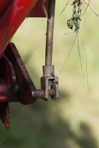 Einem Sonnigen Junitag Süddeutschland Ländlichen Raum Sieht Man Maschinen Räder — Stockfoto