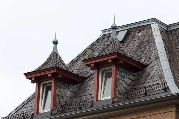 Jih Německé Historické Fasády Jeho Detailní Ornamenty Postavy Popisují Fascinující — Stock fotografie