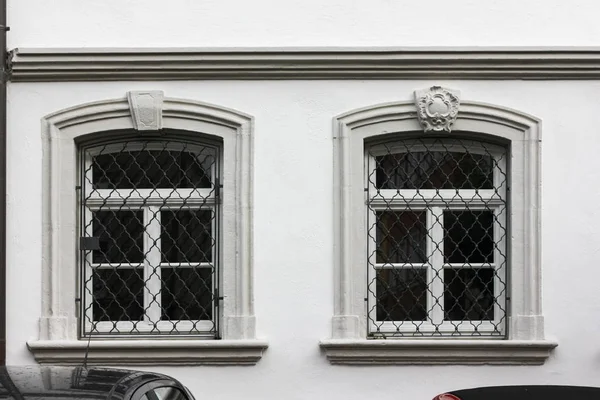 Elewacje Drzwi Okna Lub Ozdoby Budynki Zabytkowe Miasto Południowych Niemczech — Zdjęcie stockowe