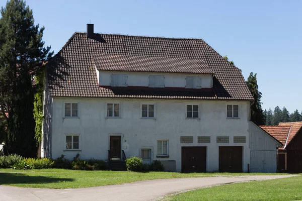 Dia Muito Ensolarado Junho Alemanha Sul Você Casas Fachadas Rurais — Fotografia de Stock