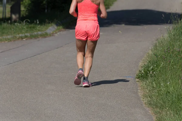 Fitness Una Giornata Estiva Soleggiata Come Correre Andare Bicicletta Volte — Foto Stock