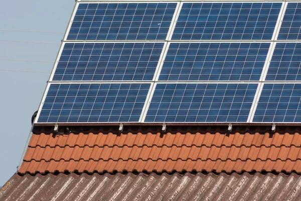 Painéis Solares Telhado Casa Sul Alemanha — Fotografia de Stock