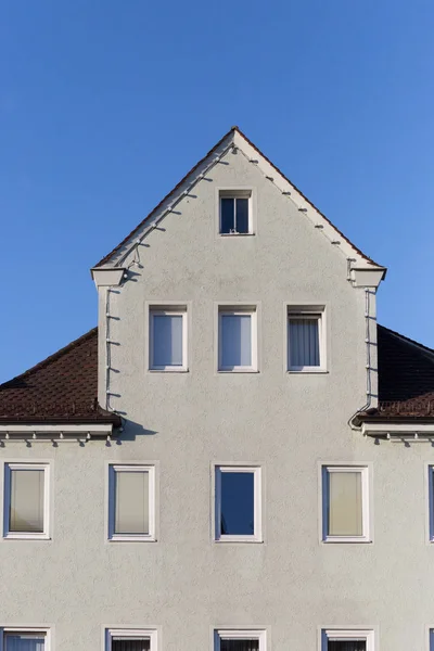 Een Zeer Zonnige Dag Juni Zuid Duitsland Zie Gevels Windows — Stockfoto