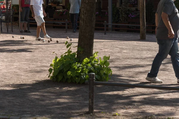 Gente Jugando Con Bolas Metálicas Sur Alemania —  Fotos de Stock