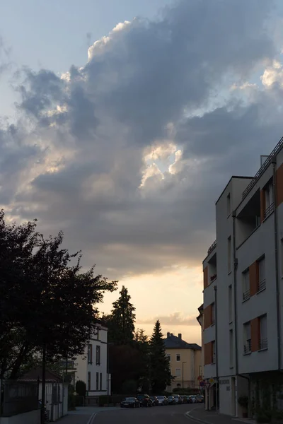Güney Almanya Bulutlu Nem Oranı Taşıma Bulutlar Bir Imparatorluk Şehirde — Stok fotoğraf