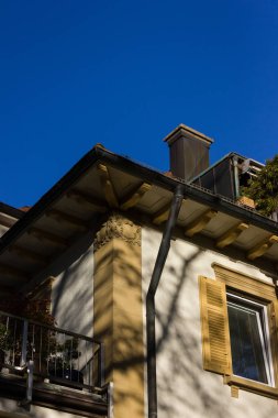 cephe mimarisi ve tencere ve Eylül ayında bir şehir bitkilerin gibi açık ayrıntıları city stuttgart yakınındaki Güney Almanya'da sezon sonbahar