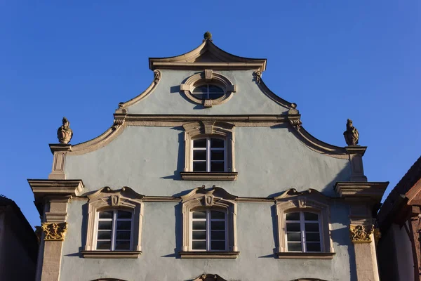 Fachadas Arquitectura Árboles Una Ciudad Histórica Septiembre Temporada Otoño Sur —  Fotos de Stock