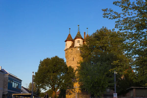 Schwaebischgmuend Fnfknopfturm Torony Oszlop Szabadban Őszi Naplemente Kék Égbolt Híres — Stock Fotó