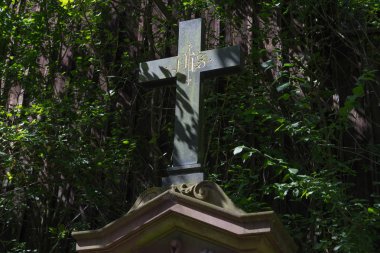 Yaz Güney Almanya tarihi şehir mezarlığında