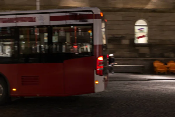 Öffentlicher Nahverkehr Der Nacht Mit Citylights Süddeutschland November Herbstzeit Vor — Stockfoto