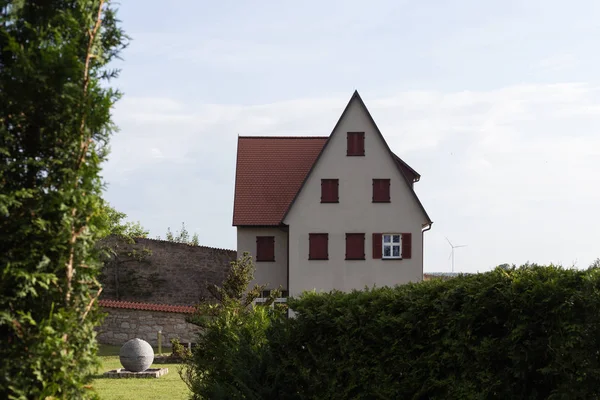 Historické Město Bavorsko Jižním Německu Létě Staré Věže Střechy Lampami — Stock fotografie