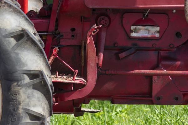 Trattore Vecchio Colore Rosso Verde Con Dettagli Motore Attrezzi — Foto Stock