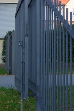 çitler ve çardak yılında Güney Almanya'da tarihi şehrin ay Eylül burada akşam saat geç saatler düşmek