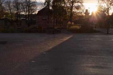 günbatımı güney Almanya stuttgart ve Münih yakınındaki tarihi kent içinde Kasım sonbahar Bulvarı'ndaki