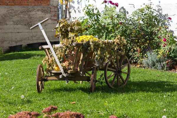 Casa Fazenda Alemã Com Cores Outono Decoração Jardim Outono Outubro — Fotografia de Stock