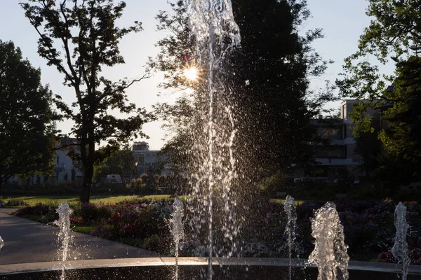 Spring Fountain Morning Sunshine — Stock Photo, Image