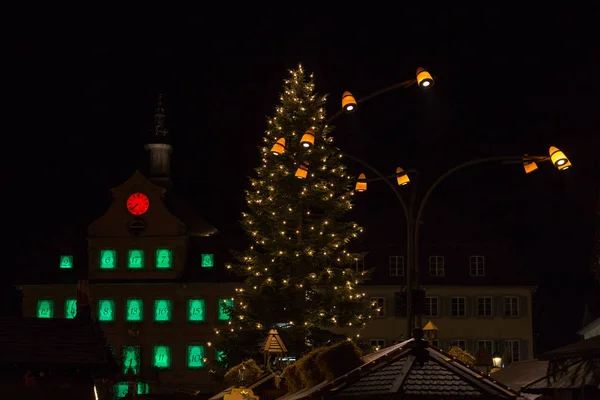 Kerstboom Een Markt November Zuid Duitse Historische Stad Buurt Van — Stockfoto