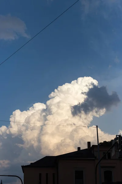 Una Noche Julio Una Ciudad Imperial Sur Alemania Fuerte Humedad — Foto de Stock