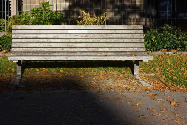 Park Bench Facades Architecture Outdoor Details Pots Plants Historical City — Stock Photo, Image