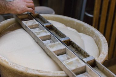 Hamur hazırlama araçları ile bir fırın fırın ürünleri hazırlanması