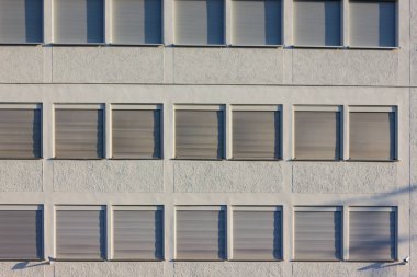 Cephe bahar güneşli akşamı stuttgart yakınındaki Güney Almanya'da Alman bauhaus mimari ofis