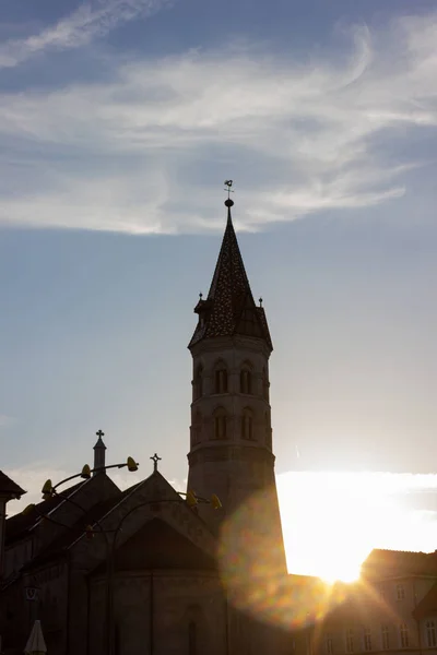 德国南部市场教堂附近的阳光 — 图库照片