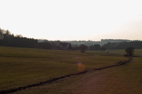 早期春天日落景观在农村农村在德国南部 — 图库照片