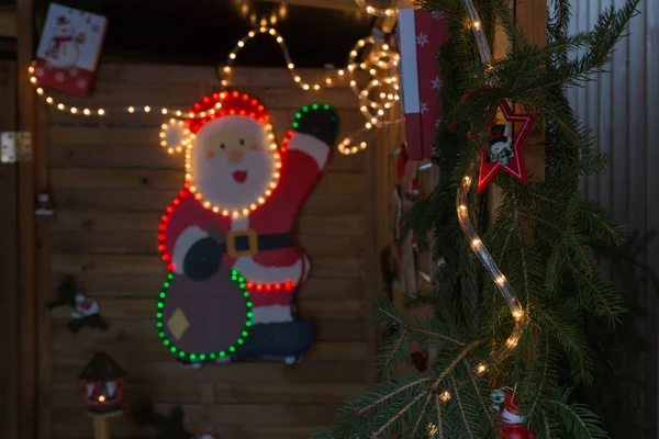 Queda Neve Mercado Natal Com Luzes Lâmpadas Decoração Mercado Histórico — Fotografia de Stock