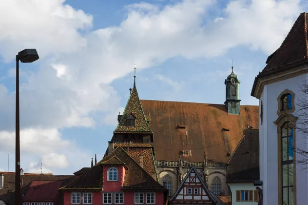 Historische Fachwerk Stadtfassaden Marktplatz Süddeutschland Östlicher Frühling Einem Blauen Himmel — Stockfoto