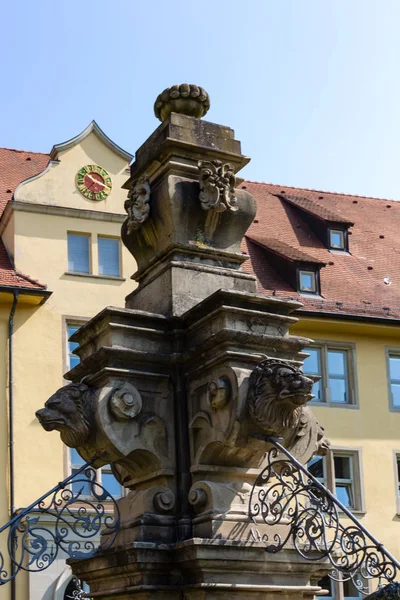 Barock Fontän Historisk Park Södra Tyskland Våren Blå Himmel Soliga — Stockfoto