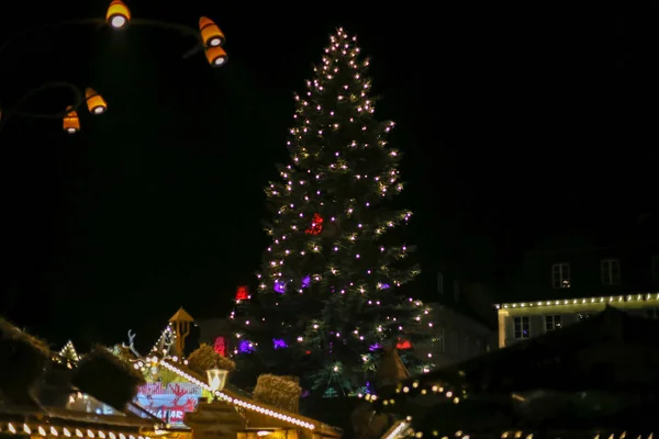 Kerst Leidde Neonlichten Sterren Xmas Bomen Historische Stad Markt Zuid — Stockfoto