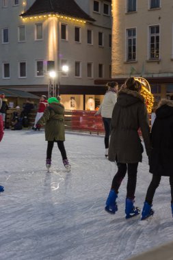 Artistik Patinaj januar kış öğleden sonra pazarda Güney Almanya tarihi