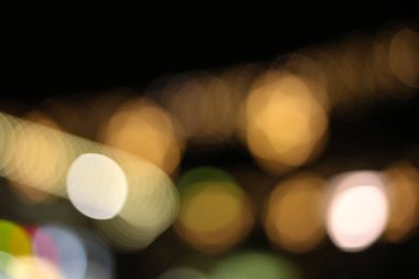 Neon bokeh led ışıklar Aralık ayında Noel alışveriş Güney Almanya Münih şehri yakınlarında ve stuttgart merkezinde