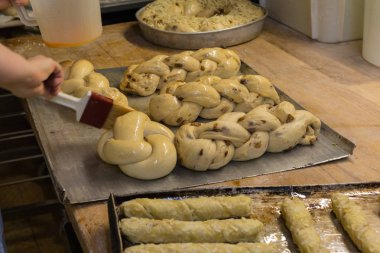 Hamur hazırlama araçları ile bir fırın fırın ürünleri hazırlanması