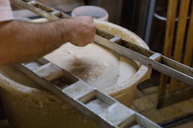 Hamur hazırlama araçları ile bir fırın fırın ürünleri hazırlanması