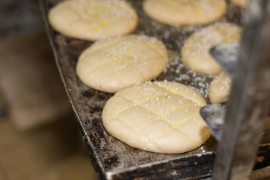kahverengi lezzetli renkleri Güney Almanya'da bir fırın fırın hamur işleri ve altın ile bir fırın ekmek