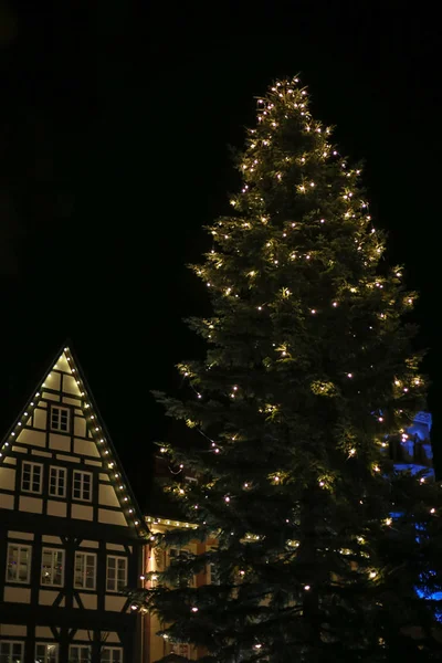 Navidad Llevó Luces Neón Estrellas Árboles Navidad Mercado Histórico Ciudad — Foto de Stock