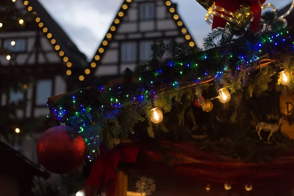 Adornos Navidad Mercado Navidad Advenimiento Alemania Diciembre Noche Invierno — Foto de Stock