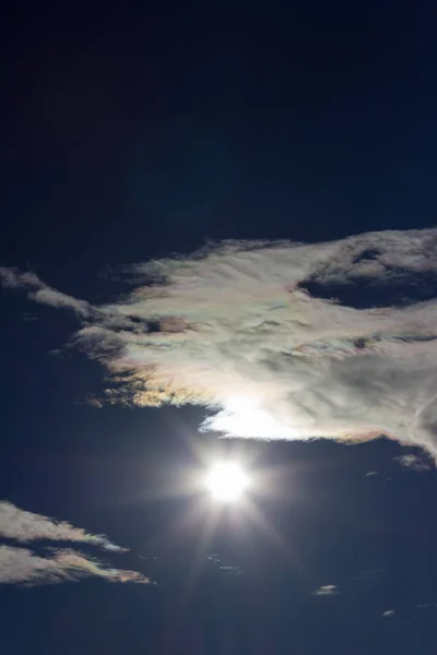 Foehn Σύννεφα Χειμώνα Δεκεμβρίου Μπλε Ηλιόλουστο Ουρανό Στη Νότια Γερμανία — Φωτογραφία Αρχείου