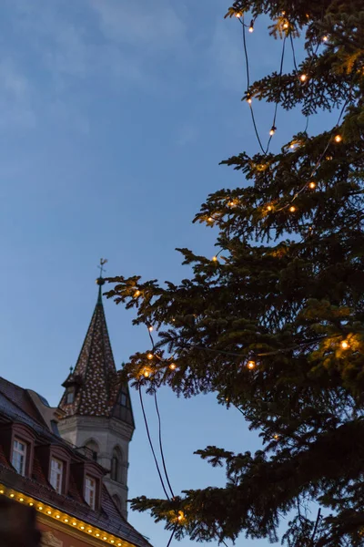 Joulukoristeet Adventtimarkkinoilla Saksassa Joulukuussa Talvi Iltana — kuvapankkivalokuva