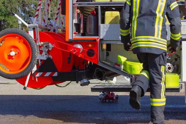 Straż Pożarna Akcji Południowych Niemczech Wsi — Zdjęcie stockowe