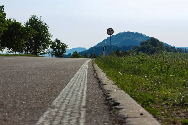 Route Regarder Près Printemps Sur Montagne Allemagne Sud — Photo