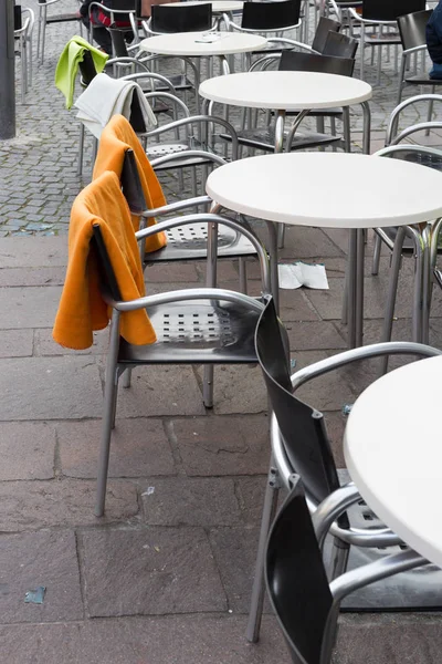 Café Bistrô Cadeiras Mesa Assentos Uma Tarde Primavera Férias Alemanha — Fotografia de Stock